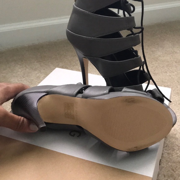 Heels - Picture 2 of 5